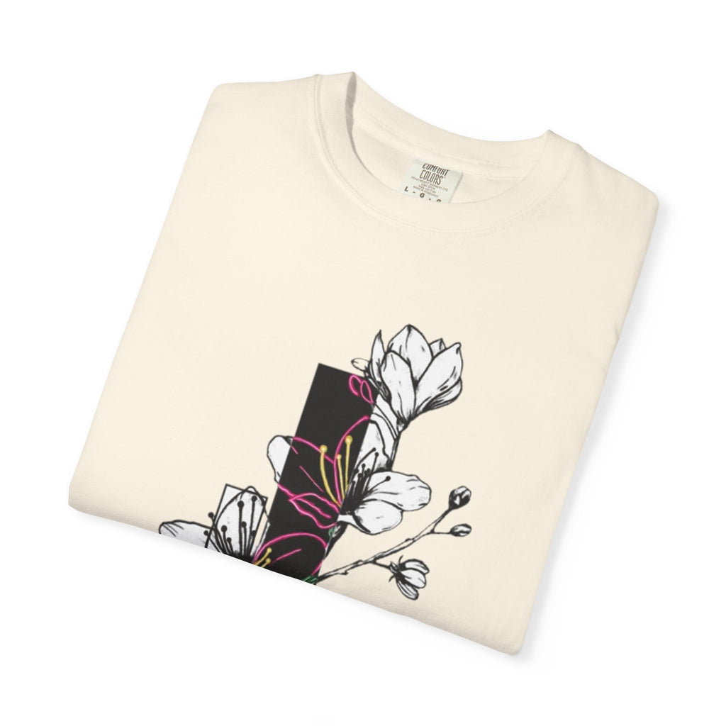 Floral Minimalist T-Shirt — Black Bar Magnolia Graphic