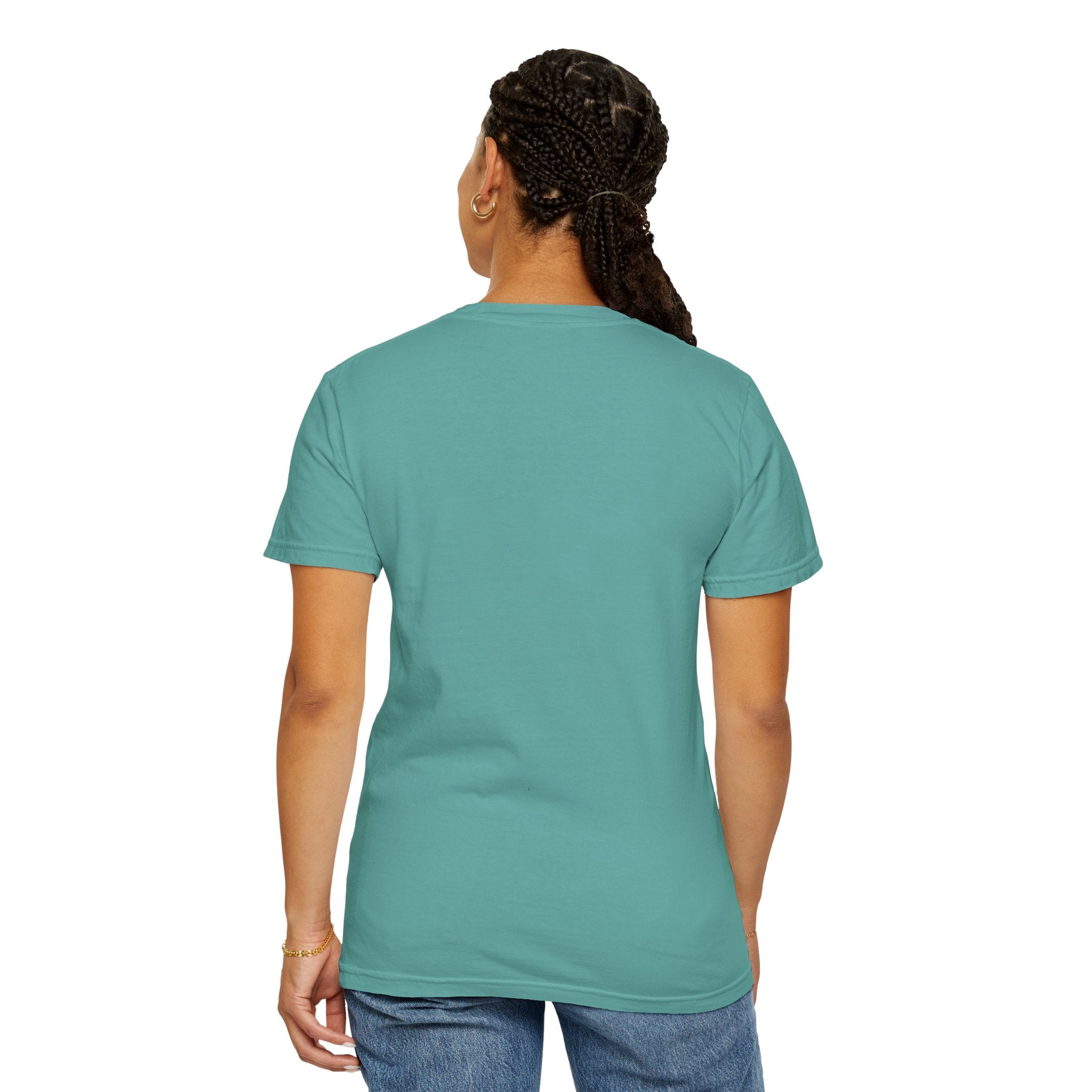 'Only Dead Fish Go With the Flow' Graphic T-Shirt