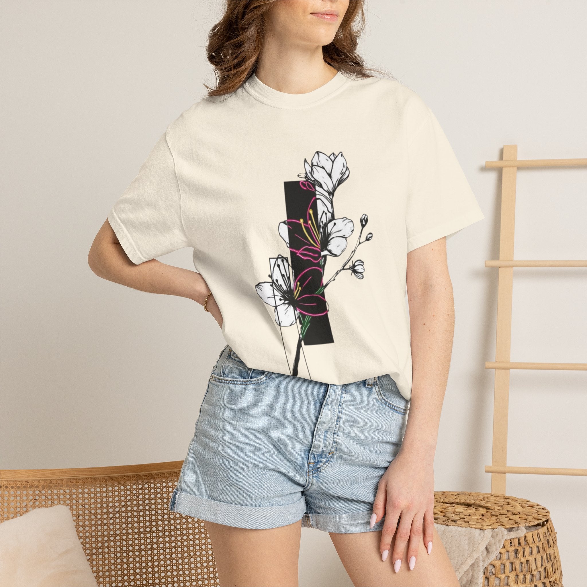 Floral Minimalist T-Shirt — Black Bar Magnolia Graphic