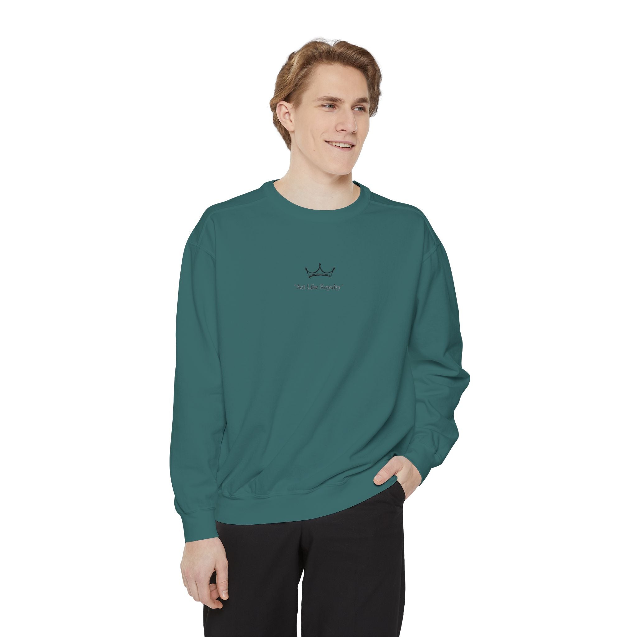 Minimal Sailboat Crewneck Sweatshirt — 'Sail the Sea' Graphic