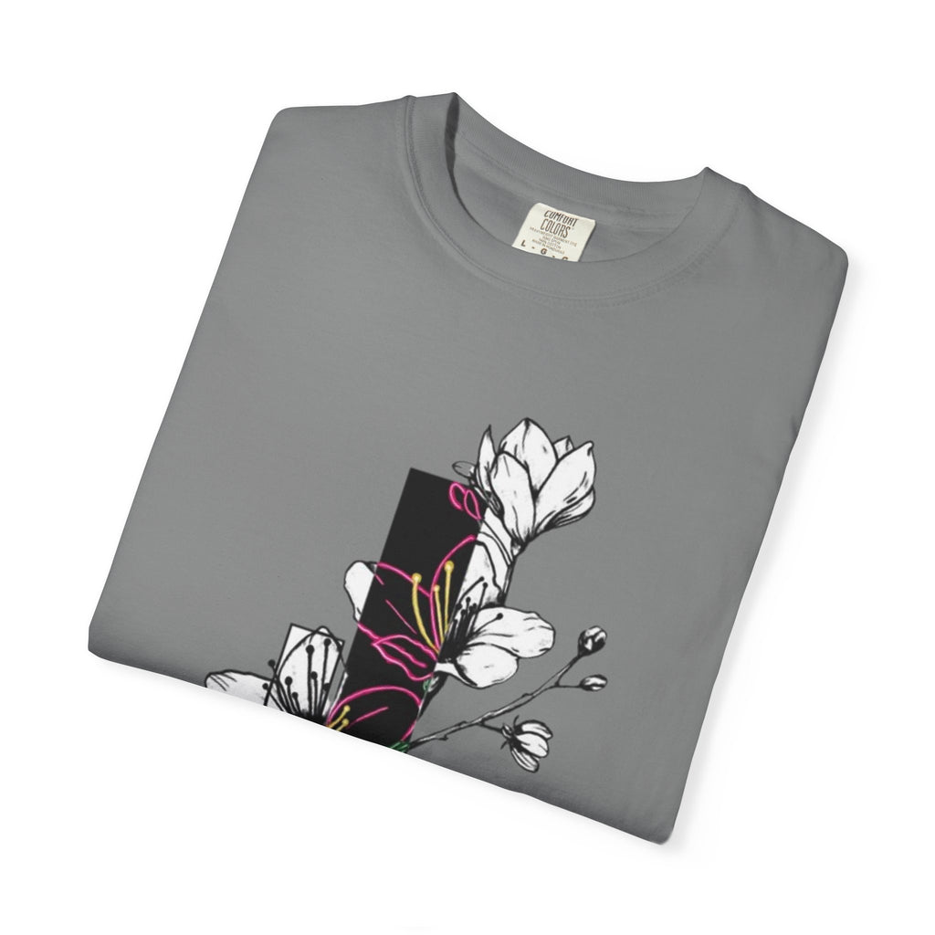 Floral Minimalist T-Shirt — Black Bar Magnolia Graphic