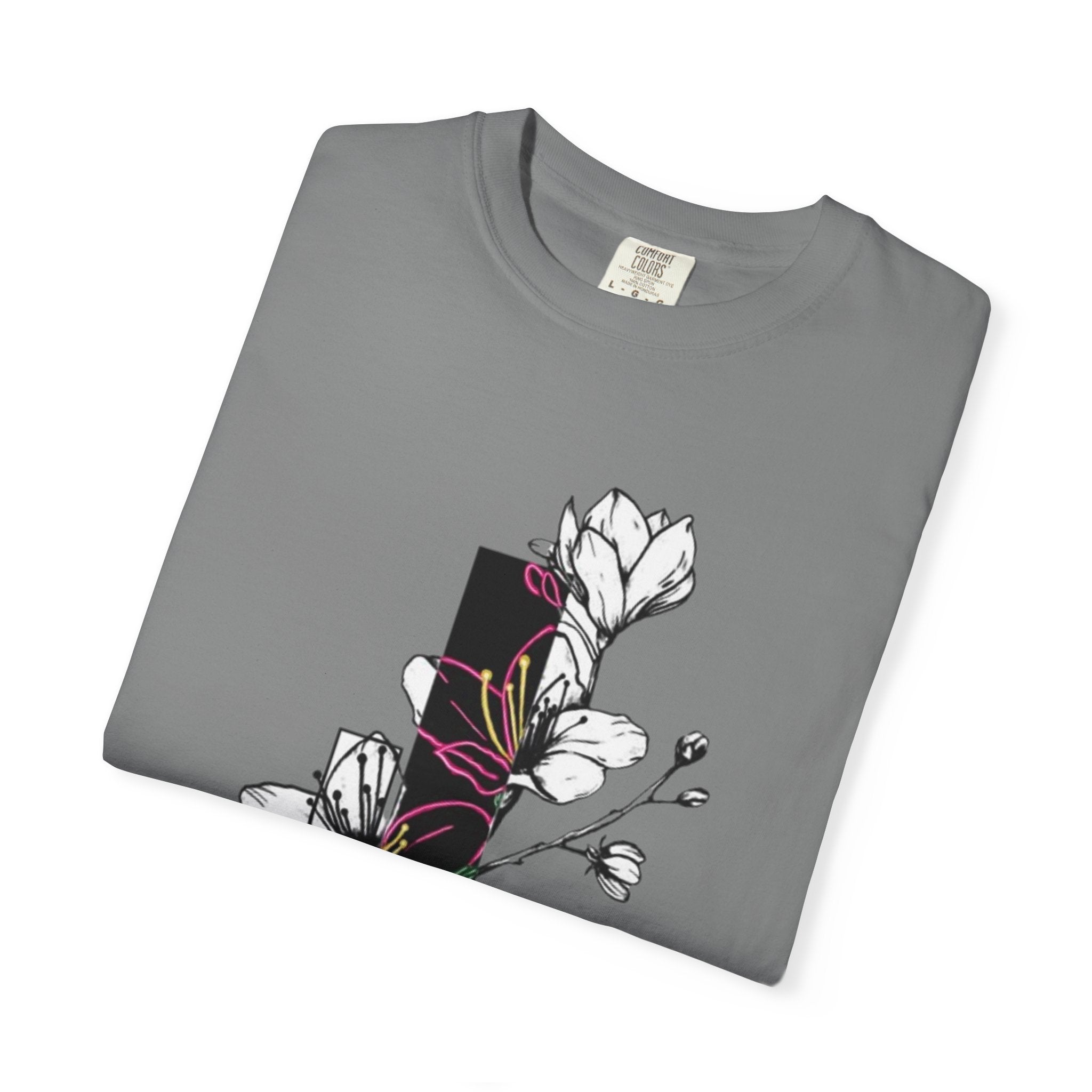 Floral Minimalist T-Shirt — Black Bar Magnolia Graphic
