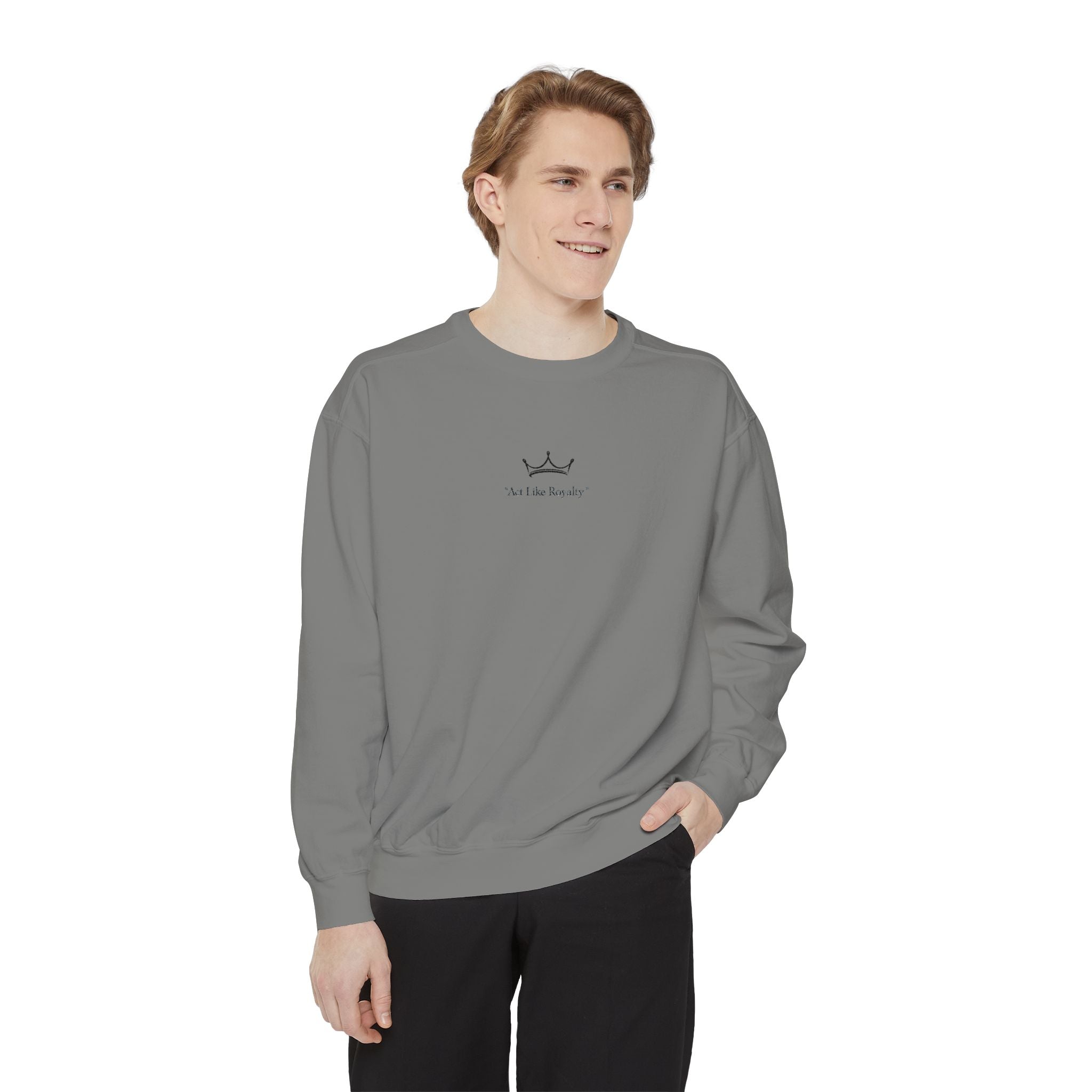 Minimal Sailboat Crewneck Sweatshirt — 'Sail the Sea' Graphic
