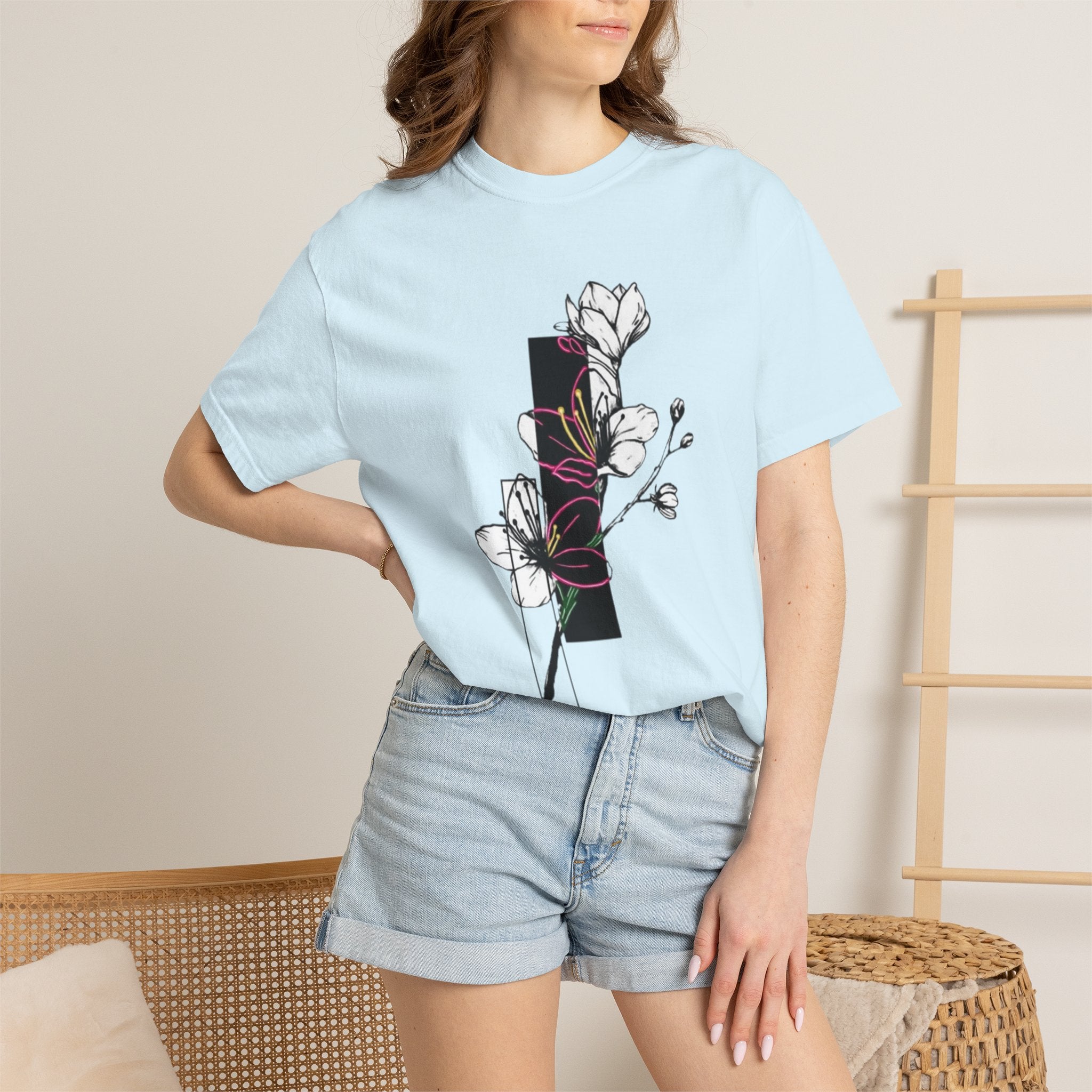Floral Minimalist T-Shirt — Black Bar Magnolia Graphic