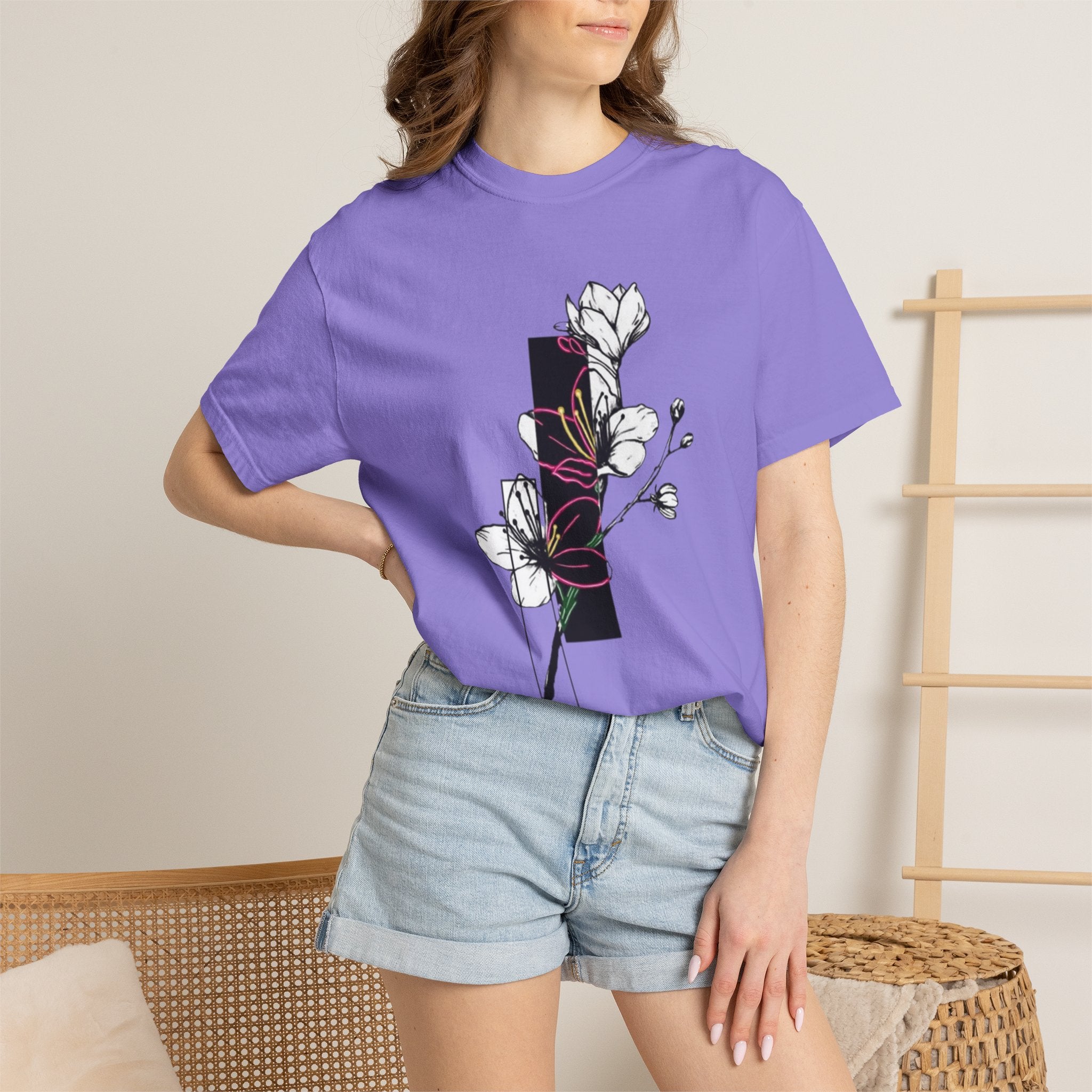 Floral Minimalist T-Shirt — Black Bar Magnolia Graphic