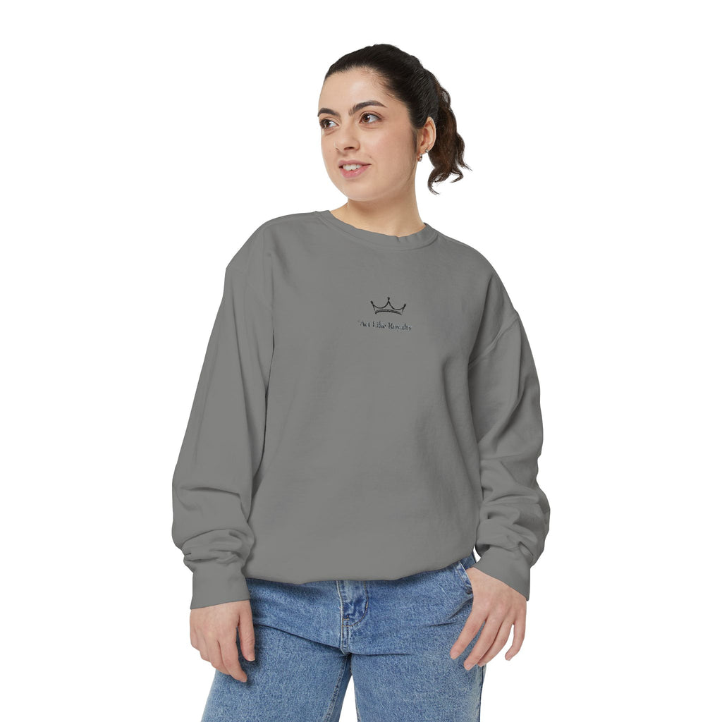 Minimal Sailboat Crewneck Sweatshirt — 'Sail the Sea' Graphic