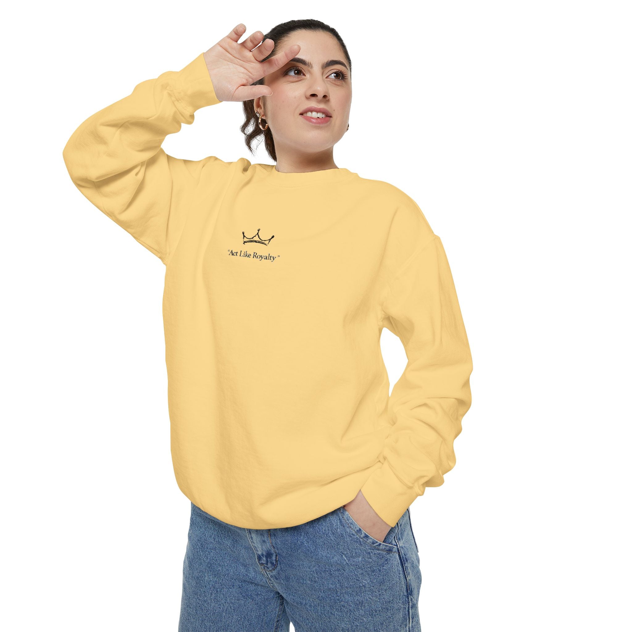 Minimal Sailboat Crewneck Sweatshirt — 'Sail the Sea' Graphic