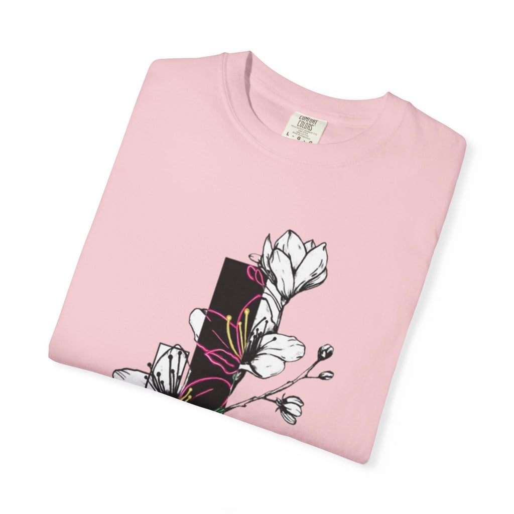 Floral Minimalist T-Shirt — Black Bar Magnolia Graphic
