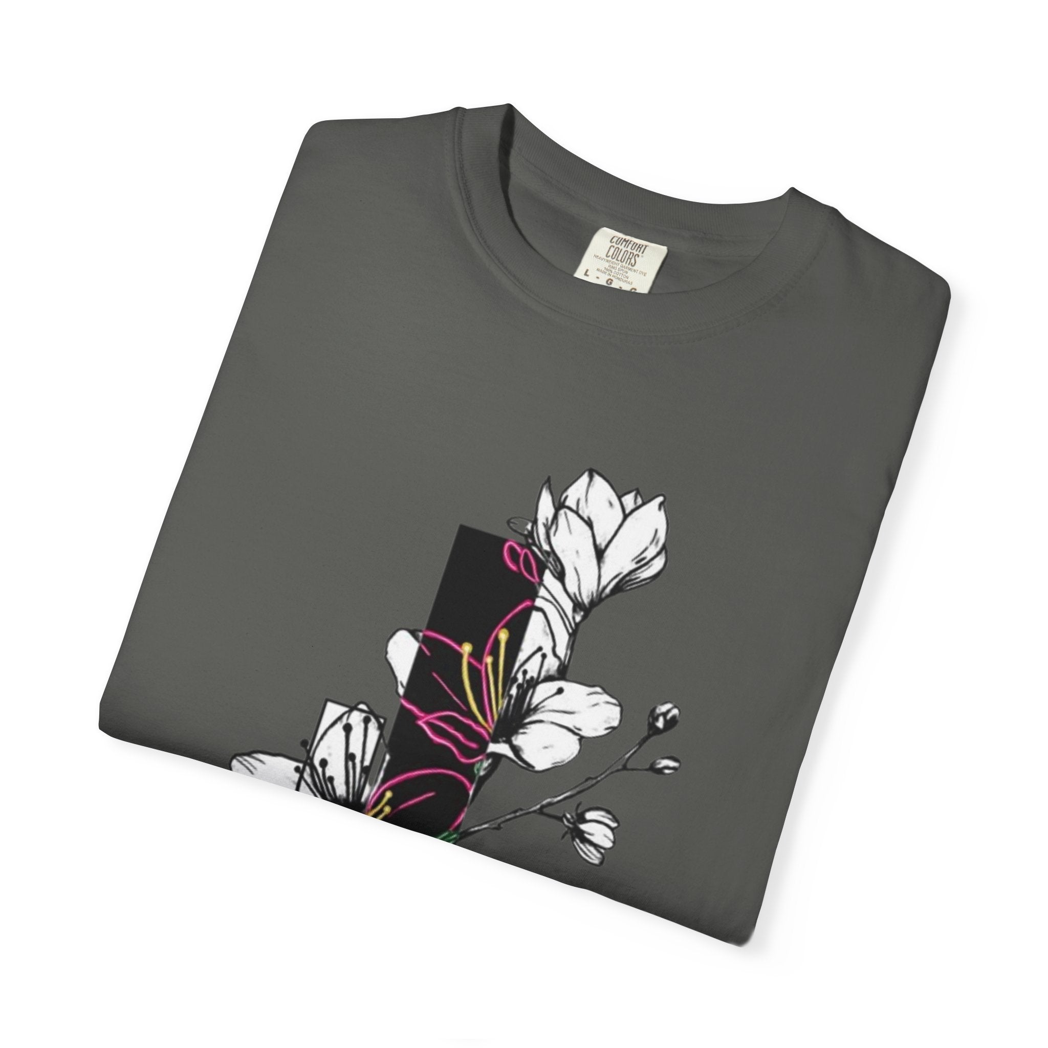 Floral Minimalist T-Shirt — Black Bar Magnolia Graphic